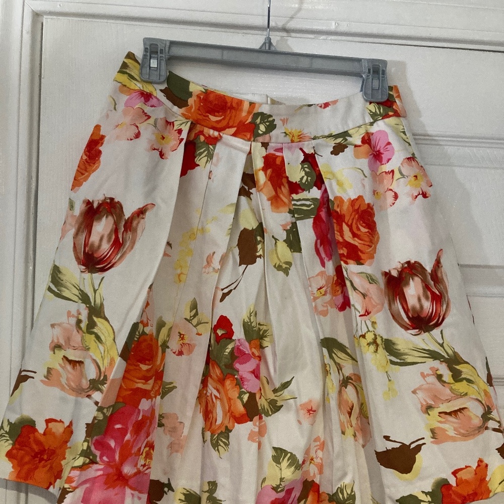 Boston Proper pleated floral skirt